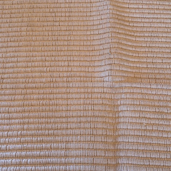 Room Essentials Style accent rug Chenille Cream 30 in x 50 in NWT - Picture 5 of 5